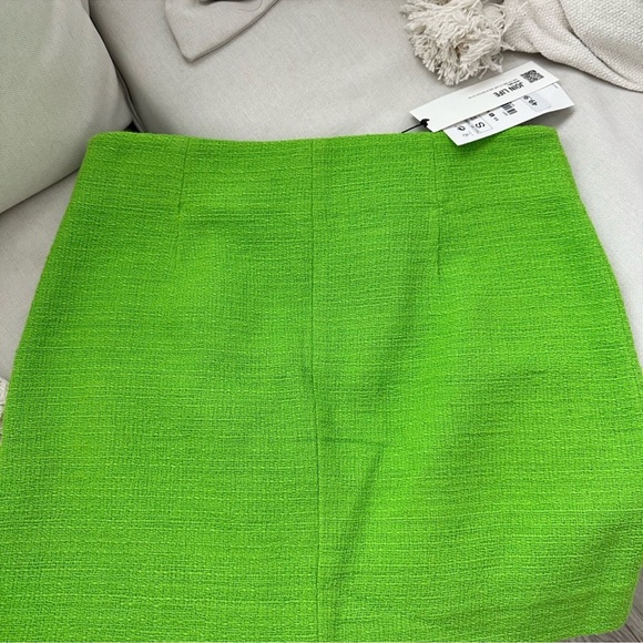 NWT skirt - Picture 4 of 5